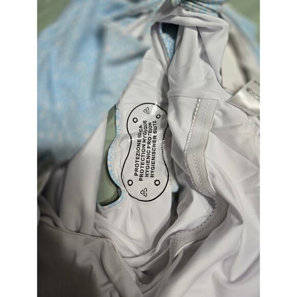 Walkonbeach xl women's light blue polka dot one piece swimsuit new with tags - Picture 8 of 8